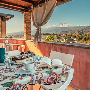  Holiday home Mansarda Relax Wellness Gym & Italy
